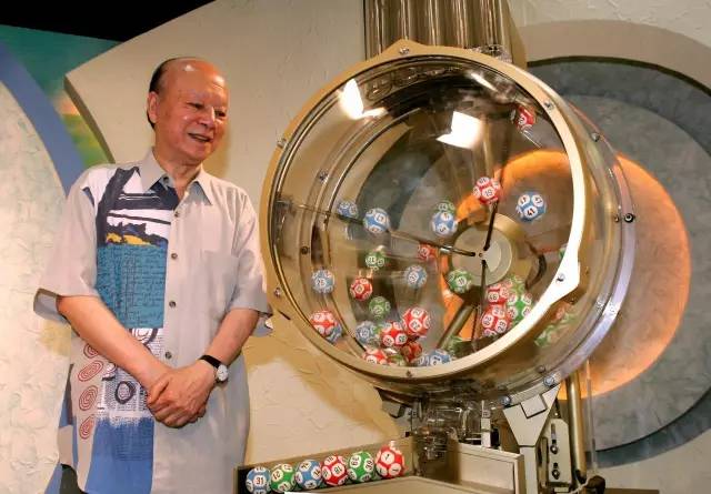 香港港六彩开奖号码今晚大揭秘，香港港六彩今晚开奖号码大揭秘