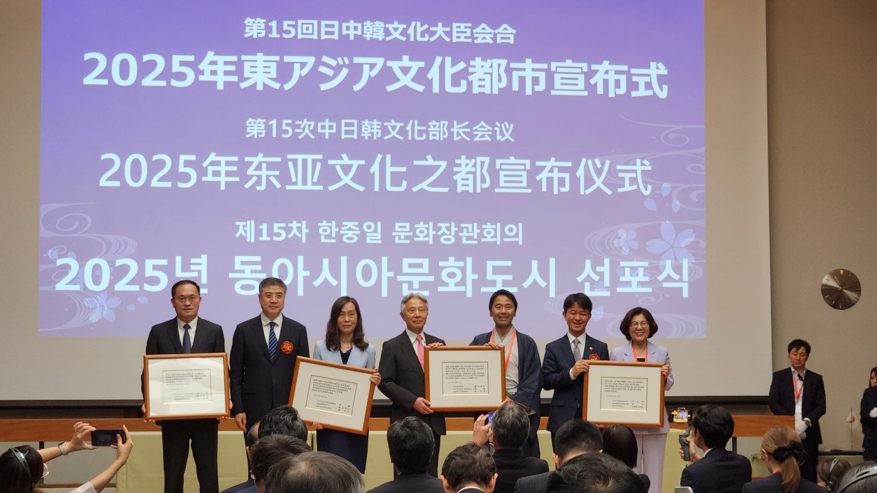 2025年澳门正版免费，探索未来的文化娱乐新纪元，澳门正版免费，探索未来文化娱乐新纪元 2025年展望