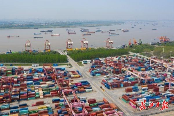 2025新港免费看资料，2025新港免费资料大放送