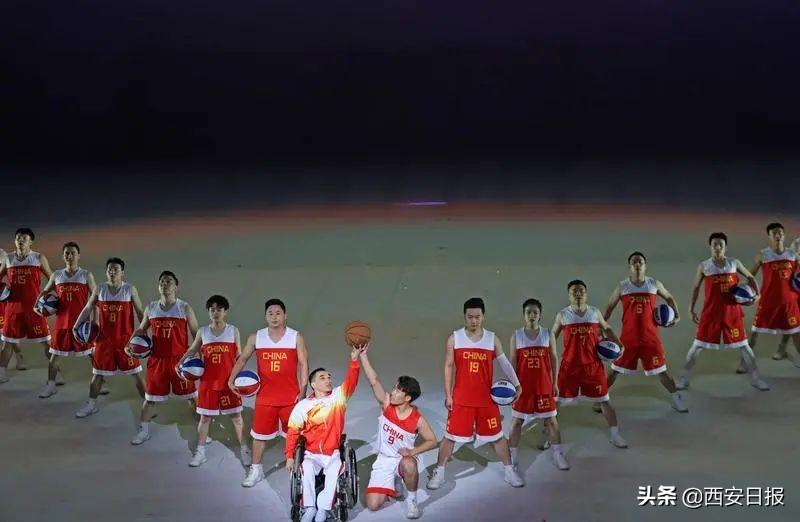 2025新澳门正版免费正题，澳门正版免费正题预测 2025年展望